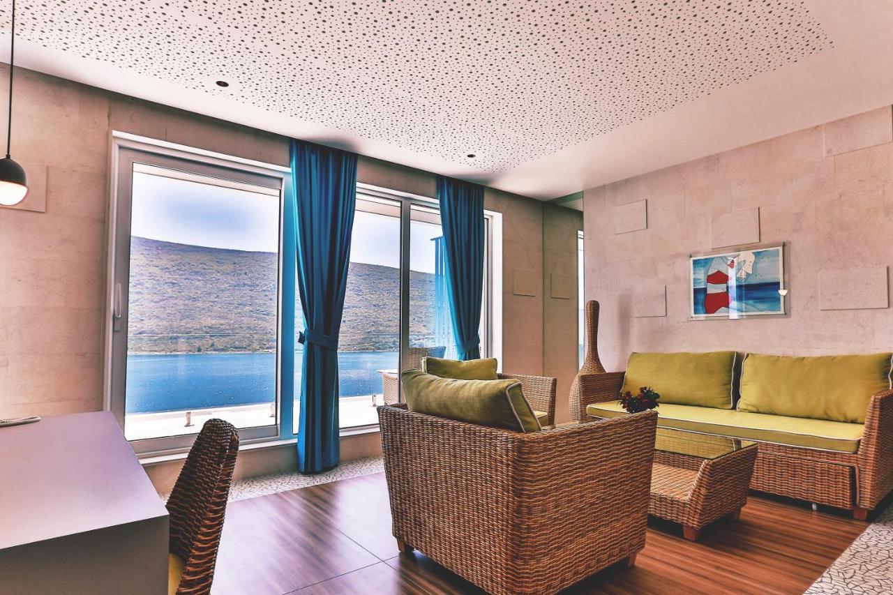 Carine Hotel Kumbor Superior Herceg Novi Exterior photo